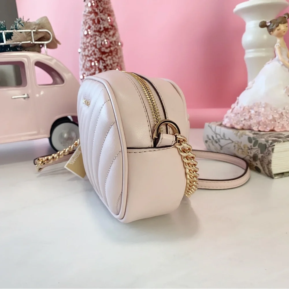 Final Sale!!!  👜 MICHAEL KORS 🌺 Rose Small Quilted Crossbody Bag - Picture 3 of 13